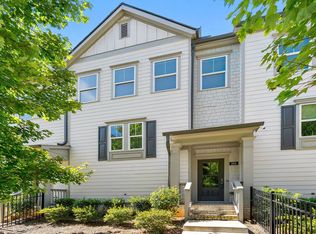 269 Vista Ln, Woodstock, GA 30189