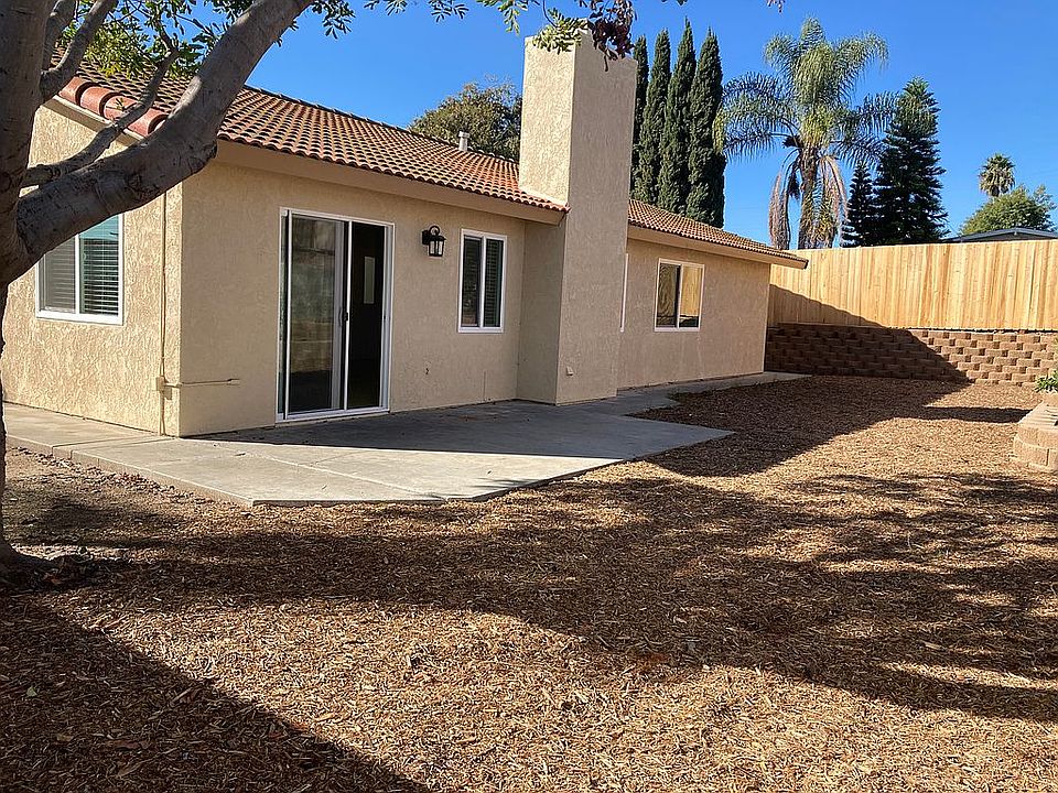 1st image of 1344 N Santa Fe Ave
