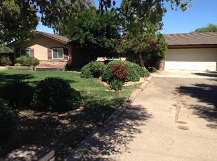 11888 Auberry Rd, Clovis, CA 93619