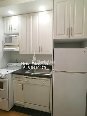 Rented by Manhattan Connection | media 16