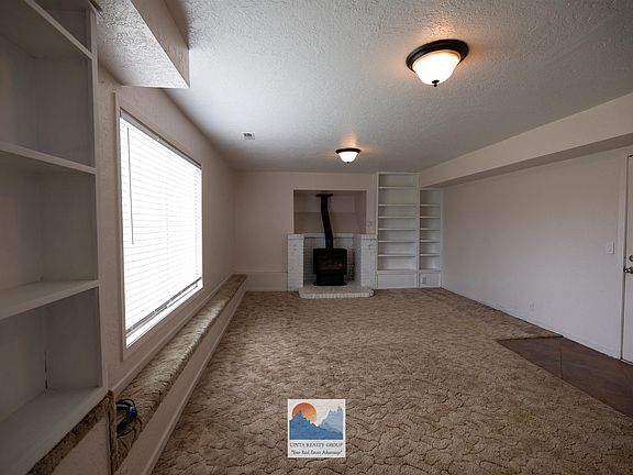 5th image of 219 Marble Dr