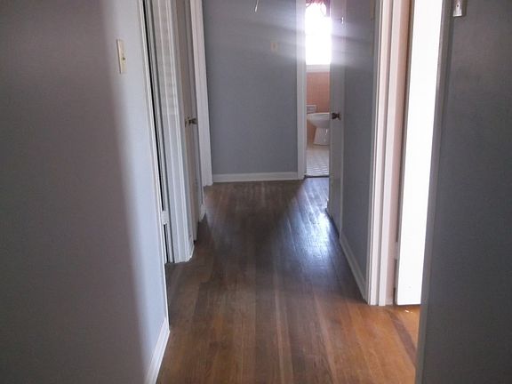 2nd image of 412 Dreger Ave