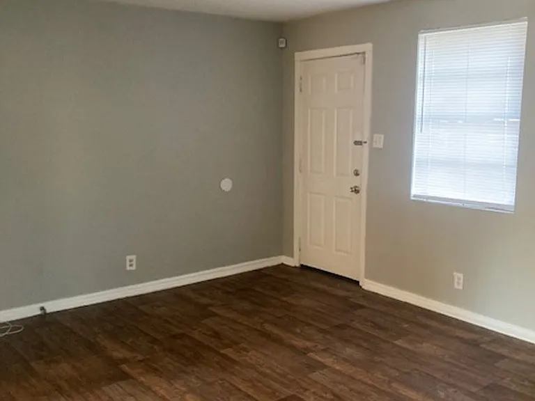 1412 Jo Ellen Cir — Photo 9