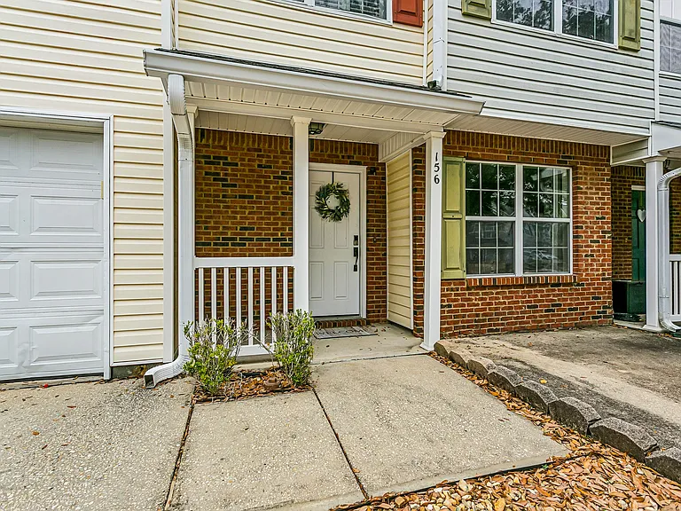 156 Swaying Pine Ct — Photo 33