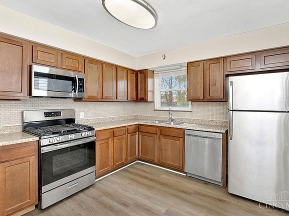 2nd image of 409 Home Ave