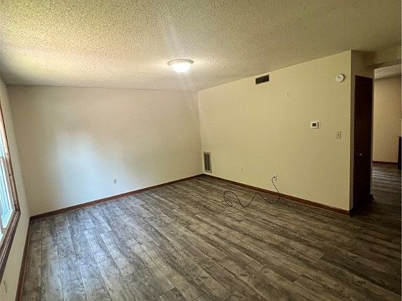 3rd image of 2611 Stedman Dr