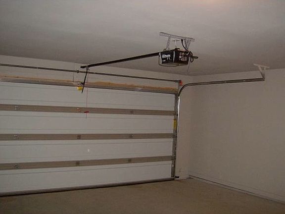 3rd image of 1028 Opal Way