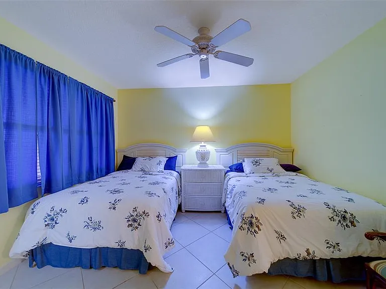16450 Gulf Blvd #564 — Photo 33