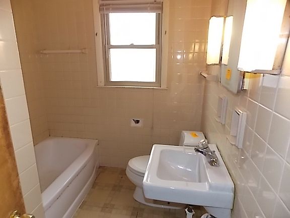 5th image of 7069 W Thurston Ct