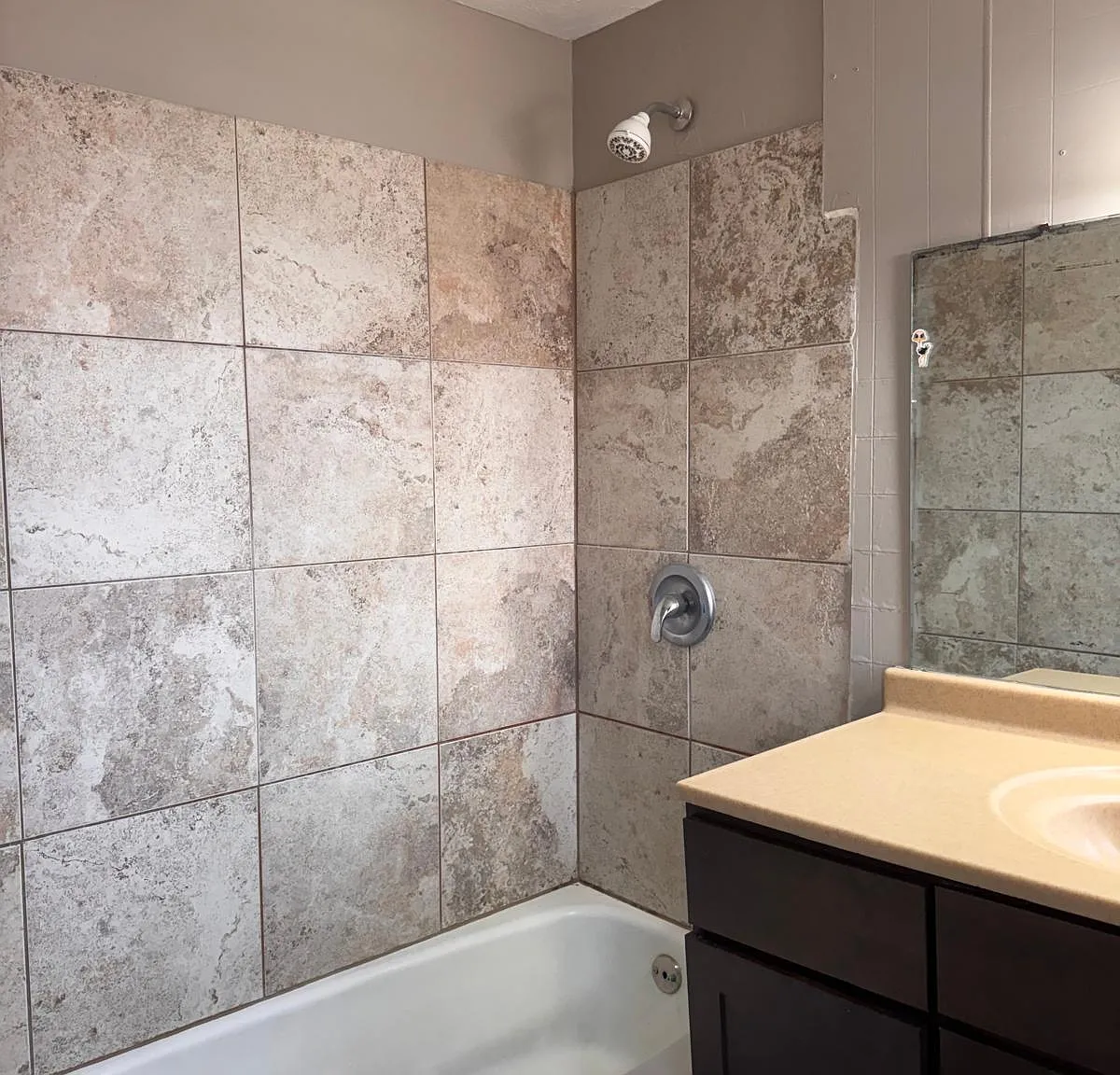 2212 F Street Omaha, NE 68107 - 2 — Photo 3