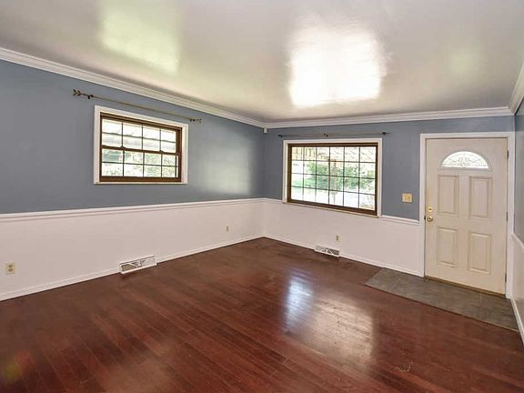 2nd image of 6349 Hillside Ave