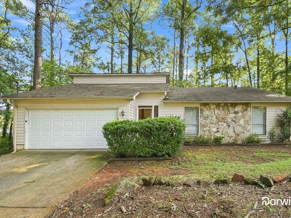 1515 Captain Thomas Ct
