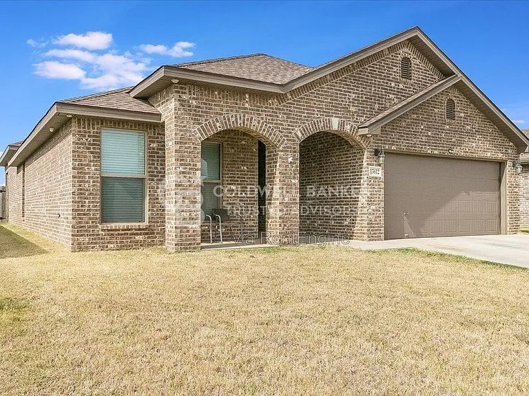 13612 Waco Ave — Photo 2
