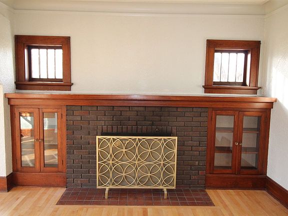 5th image of 1011 Vilas St