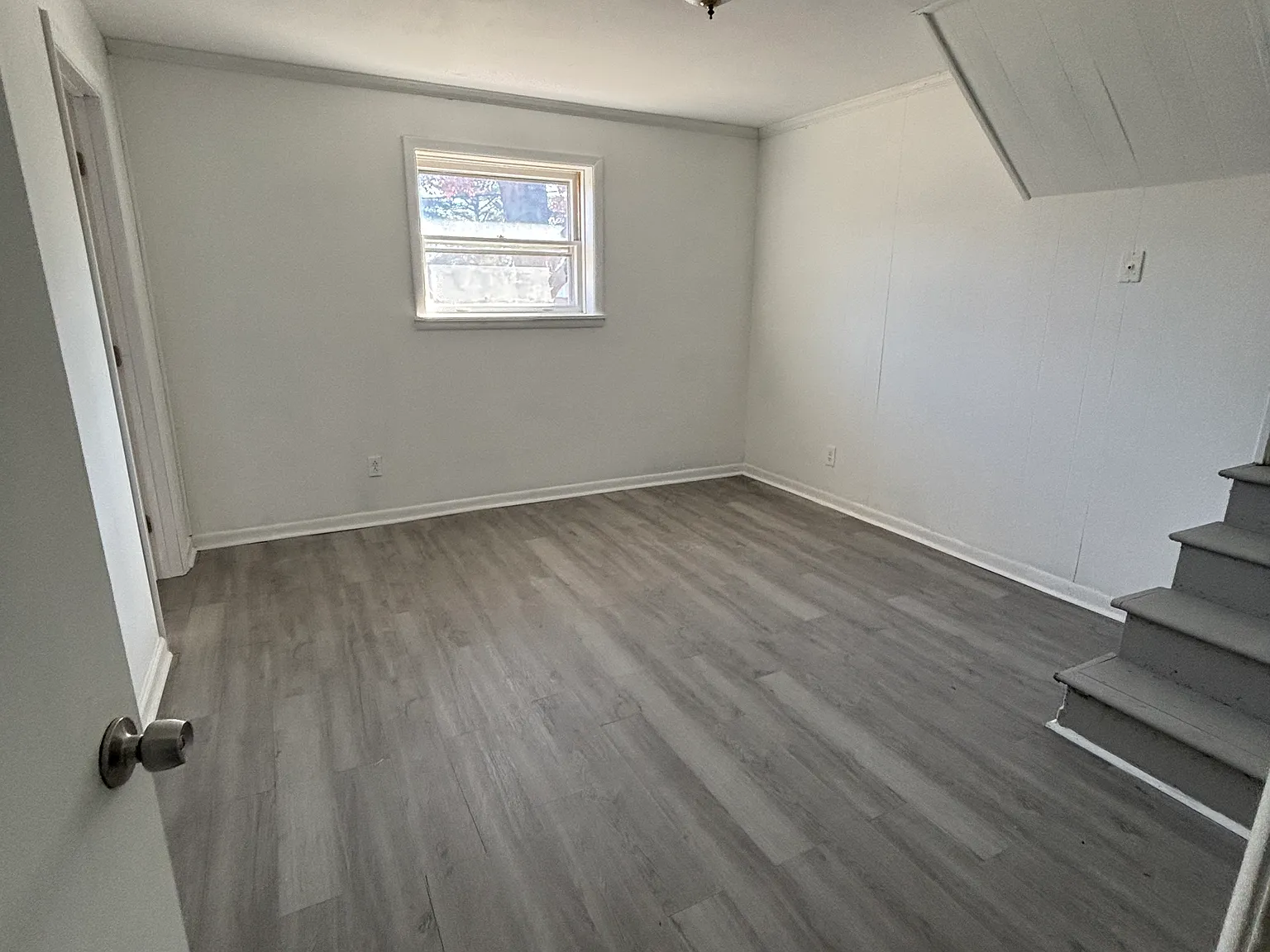 5 bed, 1579 sqft, $1,600 — Photo 4
