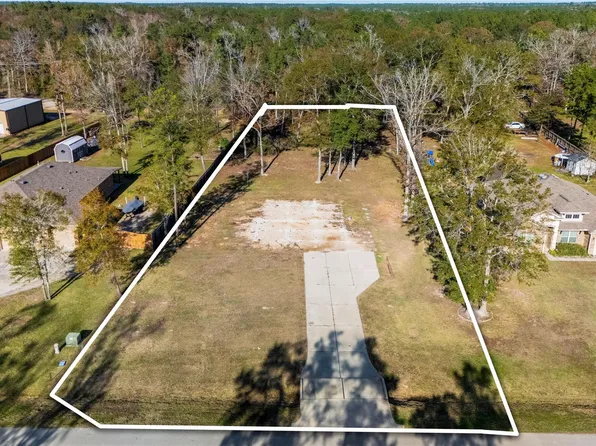 4595 Axis Trl, Conroe, TX 77303