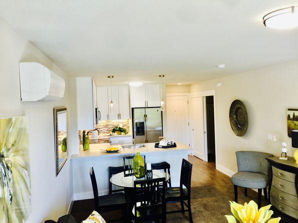 926 Woodside Rd #401