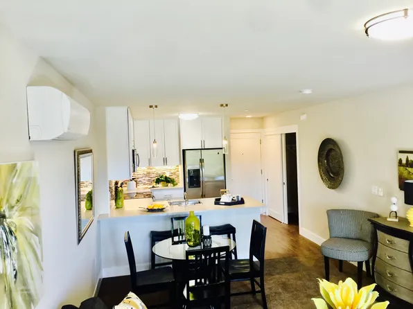 926 Woodside, 926 Woodside Rd #401, Redwood City, CA 94061