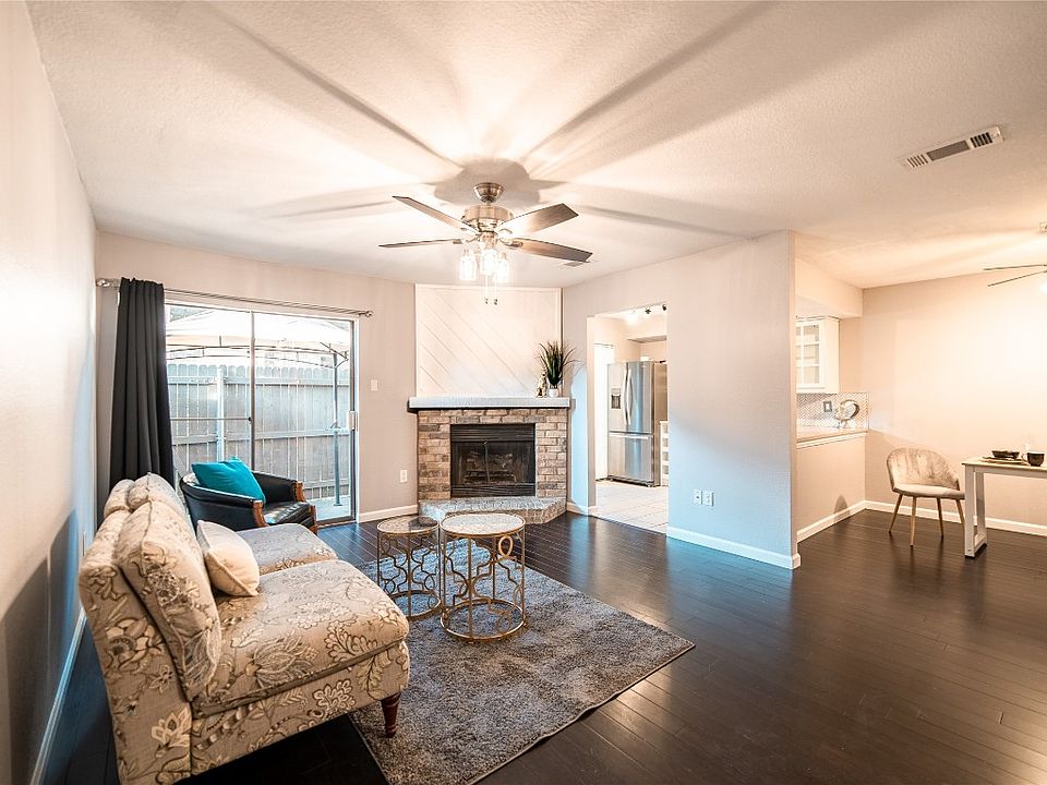 1st image of 1101 Bert Dr APT A