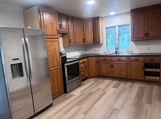 409 C Ave, Grundy Center, IA 50638