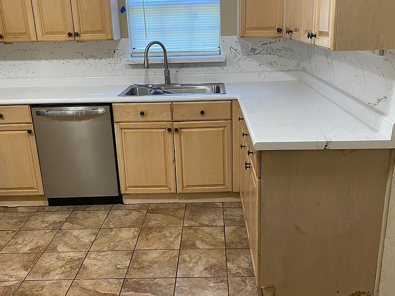 5203 Sutton Ct — Photo 33