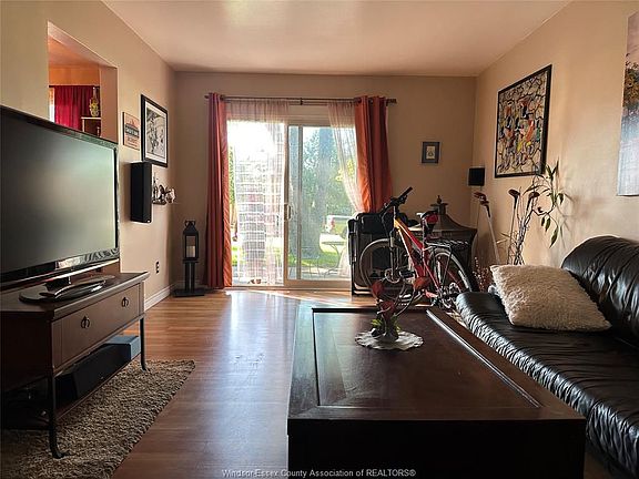 4th image of 1850 Columbia Ct #59