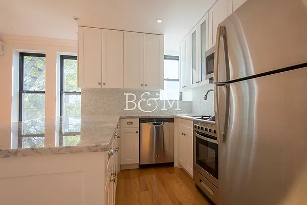 Rented by Brick&Mortar | media 11