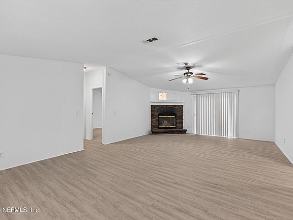 3rd image of 2210 HIBISCUS Avenue