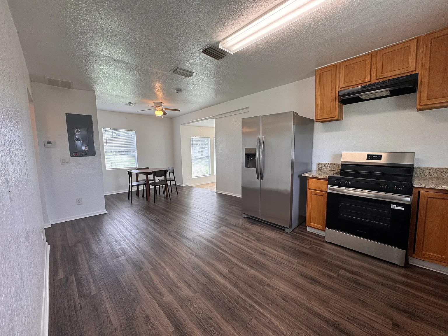 2 bed, 480 sqft, $1,500 — Photo 4