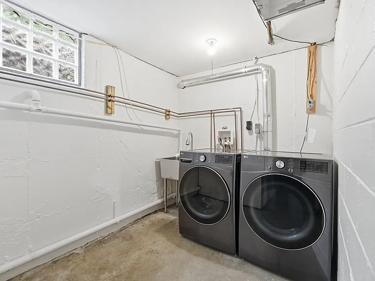 3012 Kinmont St #1 — Photo 31