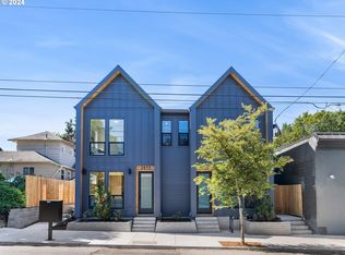 2832 SE Division St #2, Portland, OR 97202