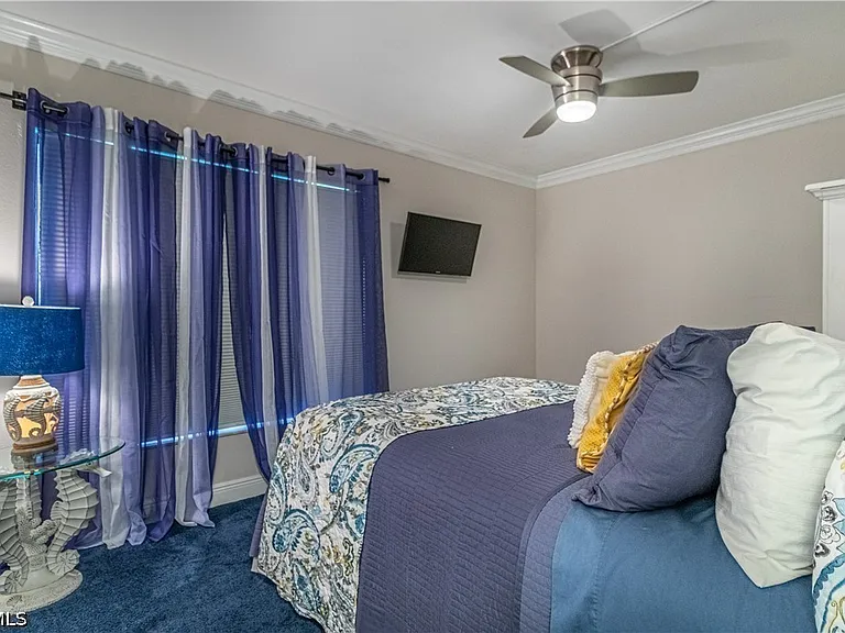 7430 Lake Breeze Dr #403 — Photo 10