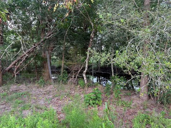 5914 Guettermann Ehler Rd, Muldoon, TX 78949