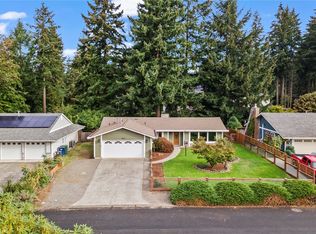 9803 53rd St W, University Place, WA 98467