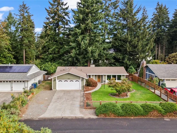 9803 53rd Street W, University Place, WA 98467