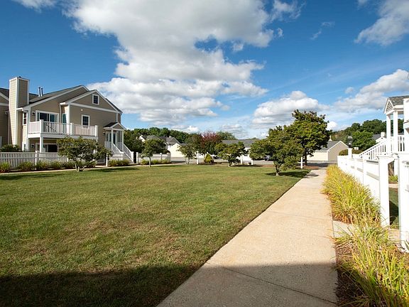 3rd image of 365 Tilden Commons Ln #365