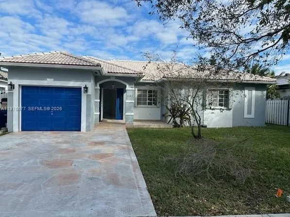 9047 NW 169th St, Miami Lakes, FL 33018