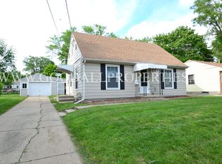 1909 Locust St, West Des Moines, IA 50265