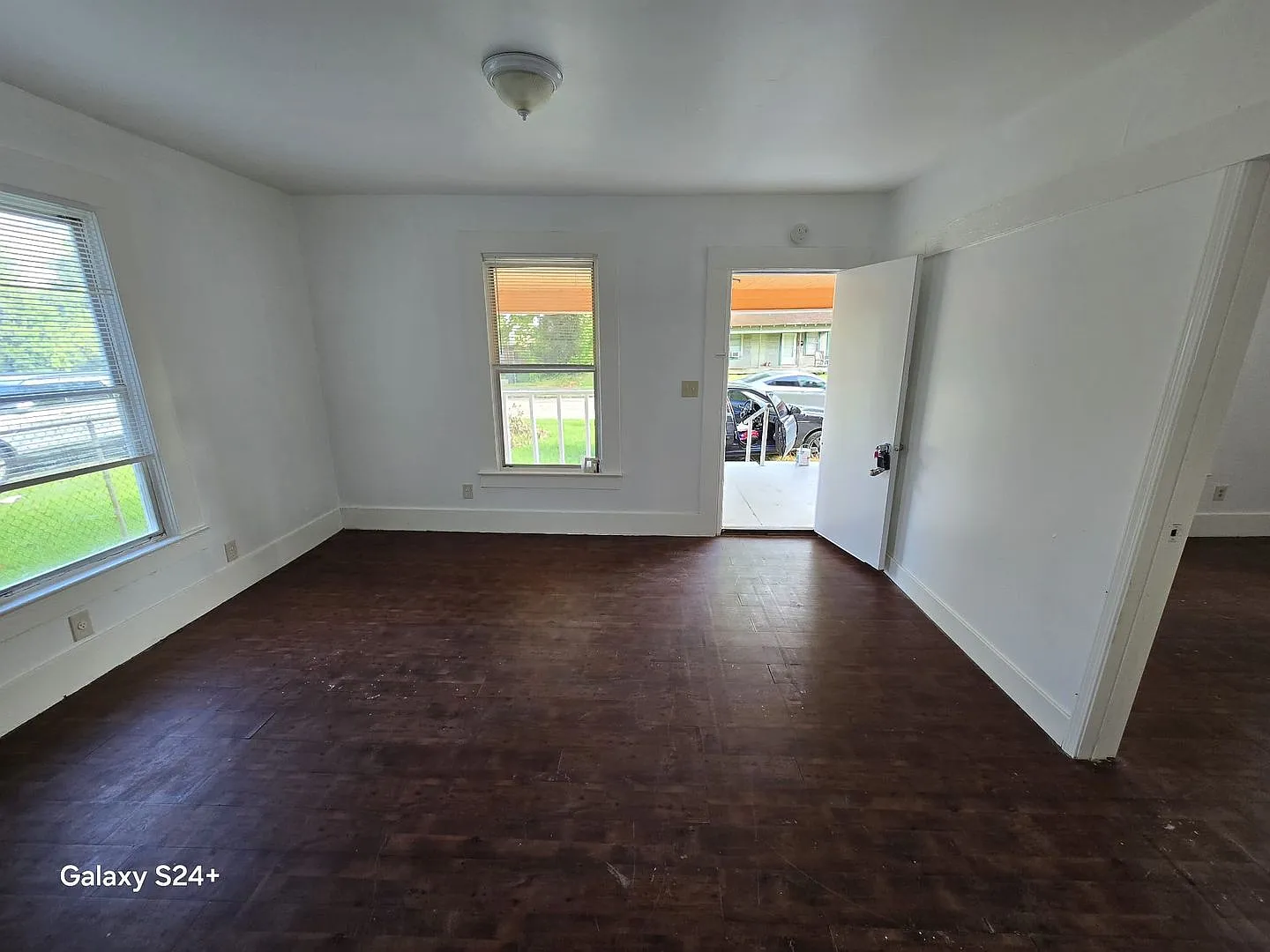 Now Only $899! Affordable 3-Bedroom Home Near Downtown Beaumont — Photo 3