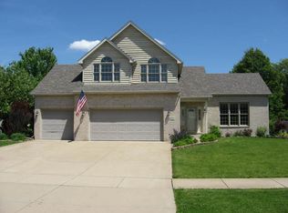 16021 S Fairfield Dr, Plainfield, IL 60586