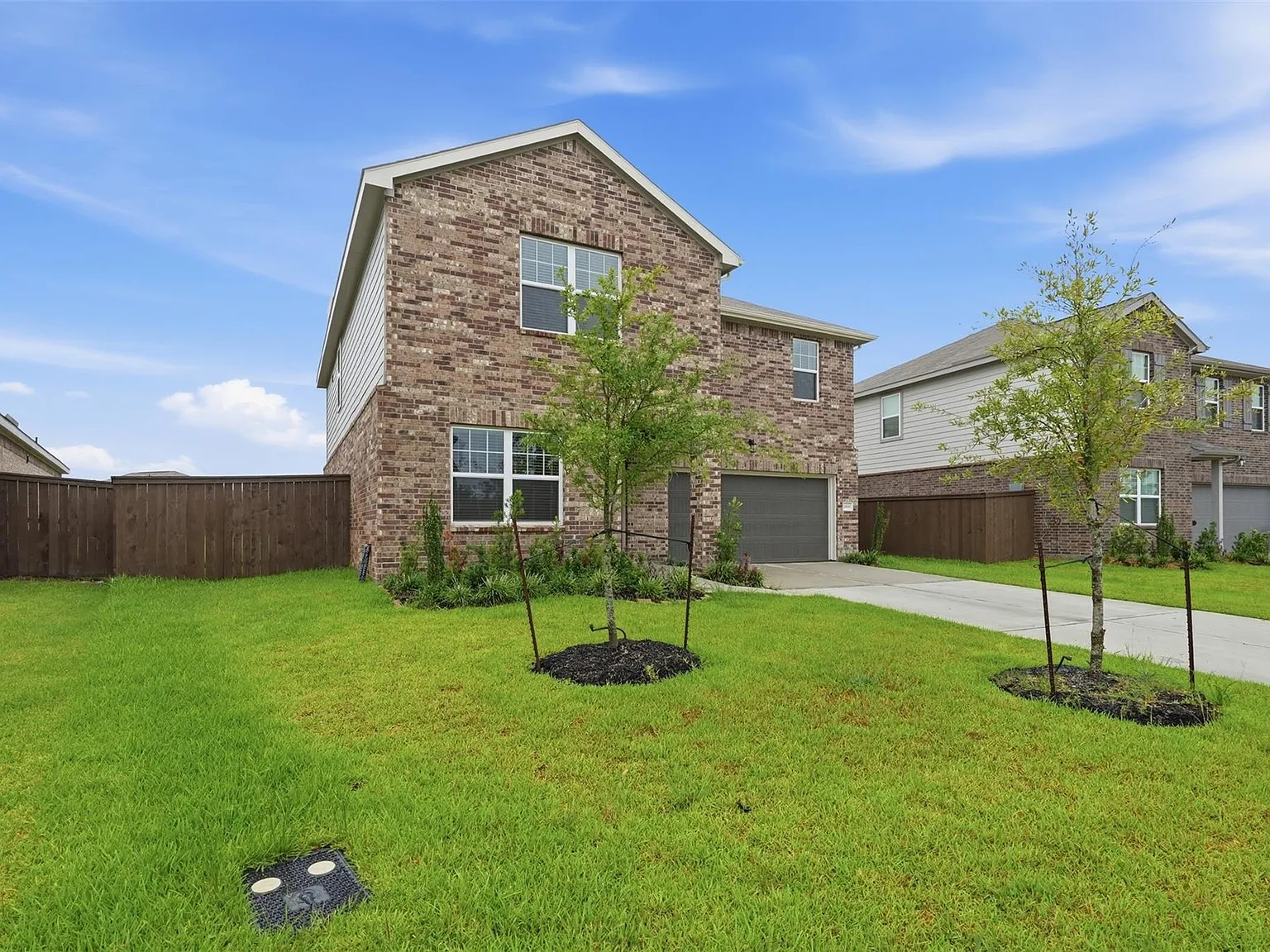 5 bed, 3.0 bath, 2722 sqft, $2,550 — Photo 3