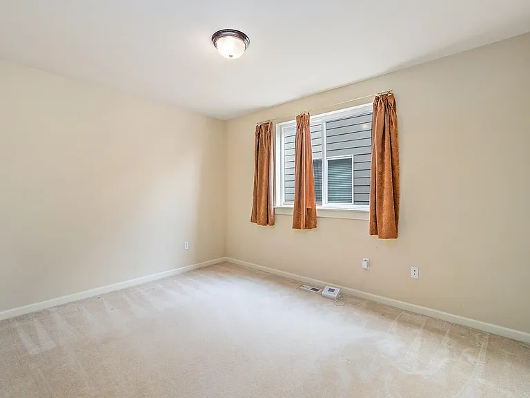 22709 44th Dr SE — Photo 12