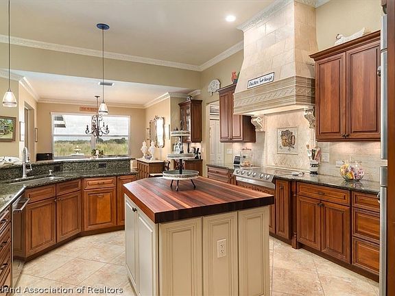 5th image of 3870 Enchanted Oaks Ln
