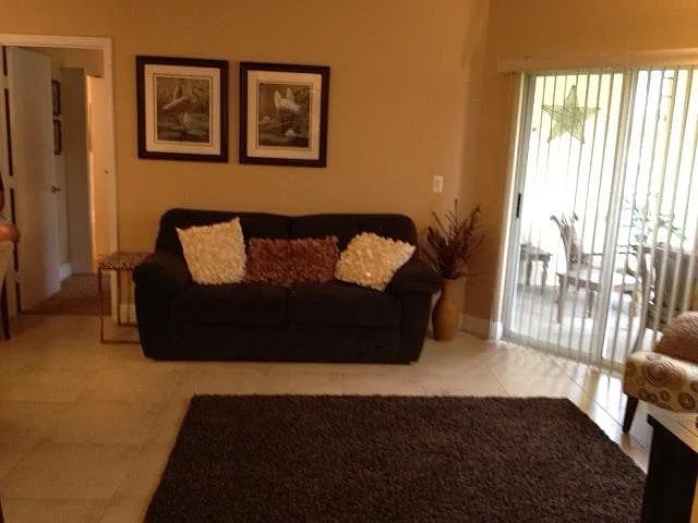 12610 Equestrian Cir — Photo 4