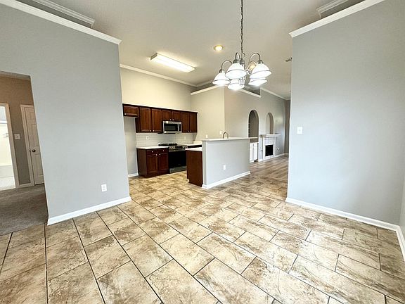 5th image of 8749 Eagle View Dr