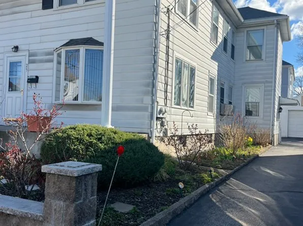 25 Burke St #1, Pawtucket, RI 02861