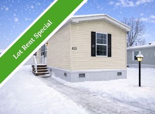 825 Willowbrook Dr #825, Lockport, NY 14094