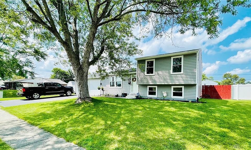 1st image of 266 Porter Dr