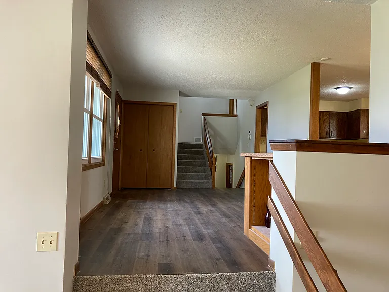 Kansa Ln — Photo 5