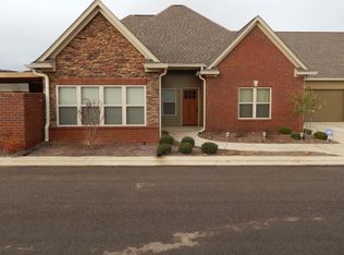 604 Stonebridge Rd, Oxford, MS 38655